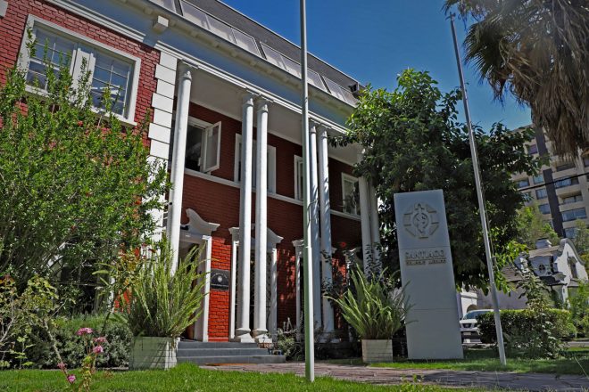 Colegio Medico Regional Santiago portada casa